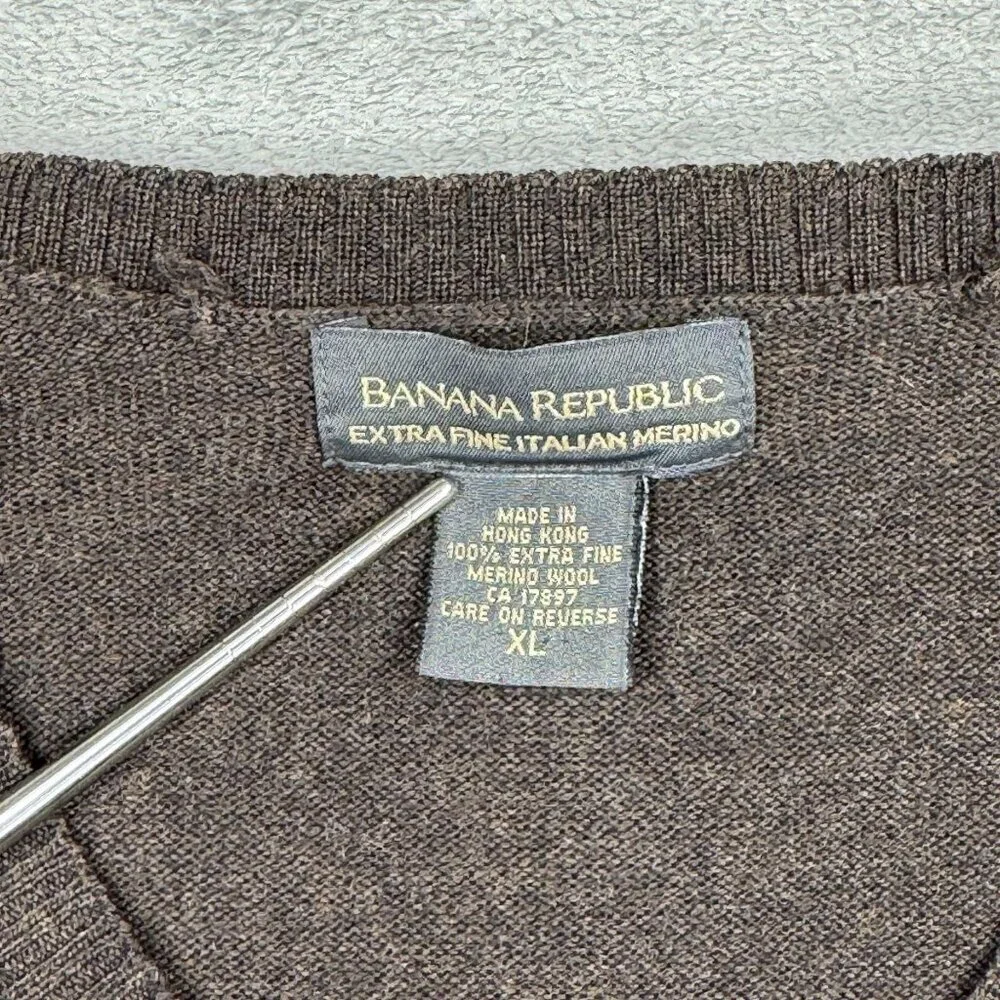 Banana Republic Merino Wool V-Neck Knit Sweater Brown Minimalist Preppy XL